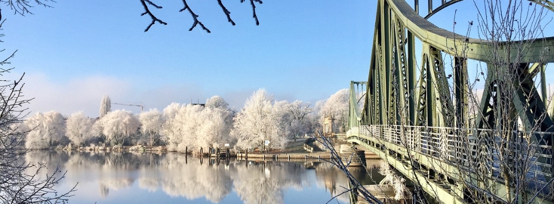 Bild von kgPo auf Pixabay. Ausflugstipp von Kongresshotel Potsdam. Glinicker Brücke