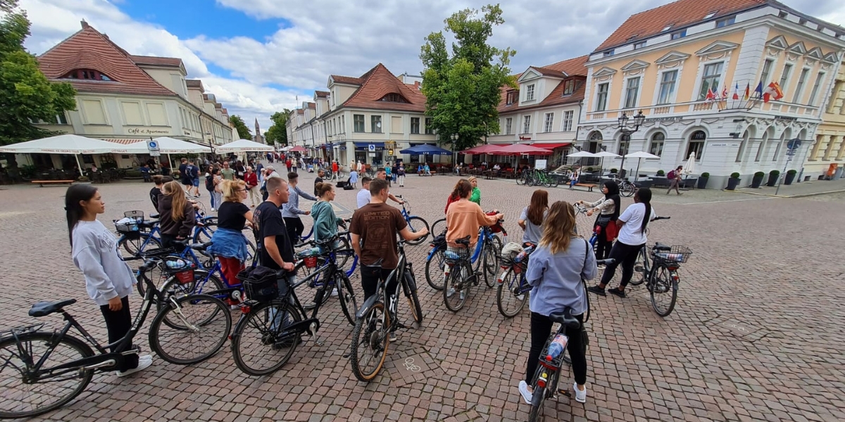 Azubiradtour durch Potsdam.