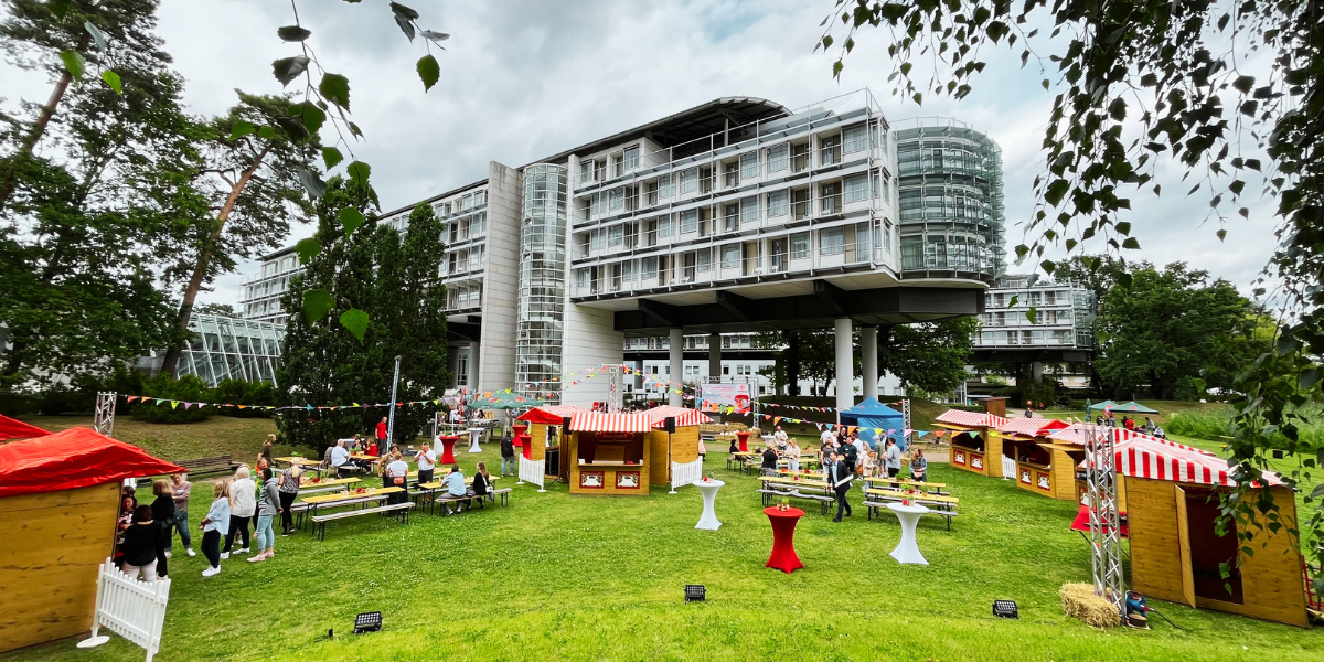 hukg-eventgarten-spitzzelte-670x380