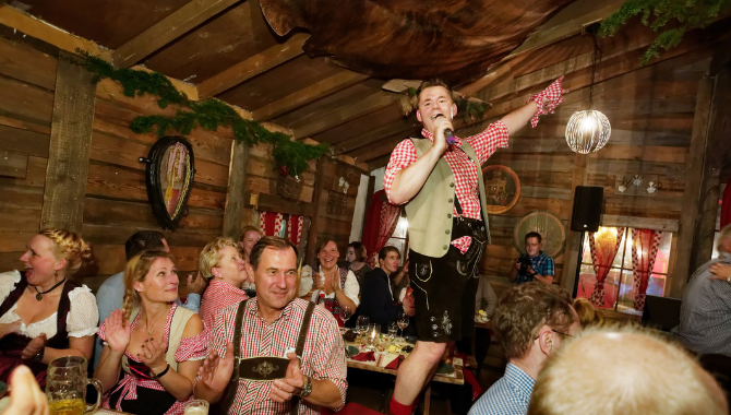 Karaoke im Gipfelstüberl