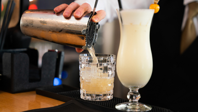 Cocktail- Bar Frische Cocktails an unserer Blue-Sky Bar