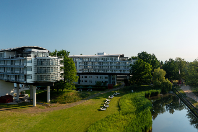 Außengelaende-Potsdam-am-See