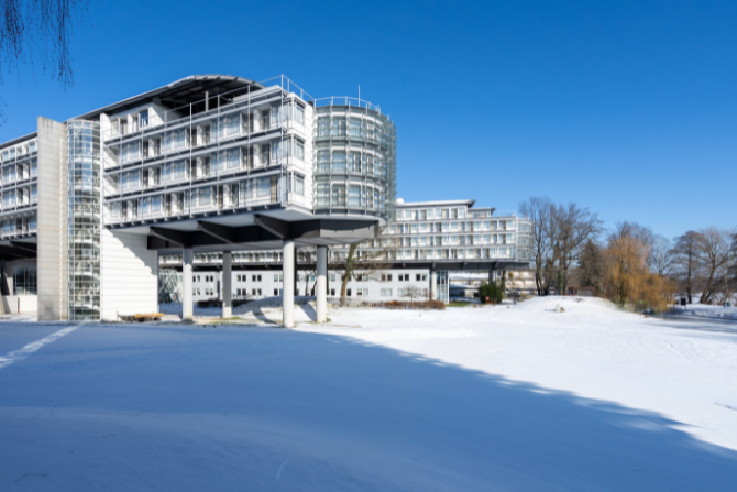 Kongresshotel-Freiluftbar-Zeppelin